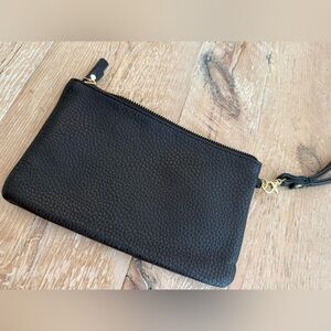 Adrienne Vittadini Wristlet like new